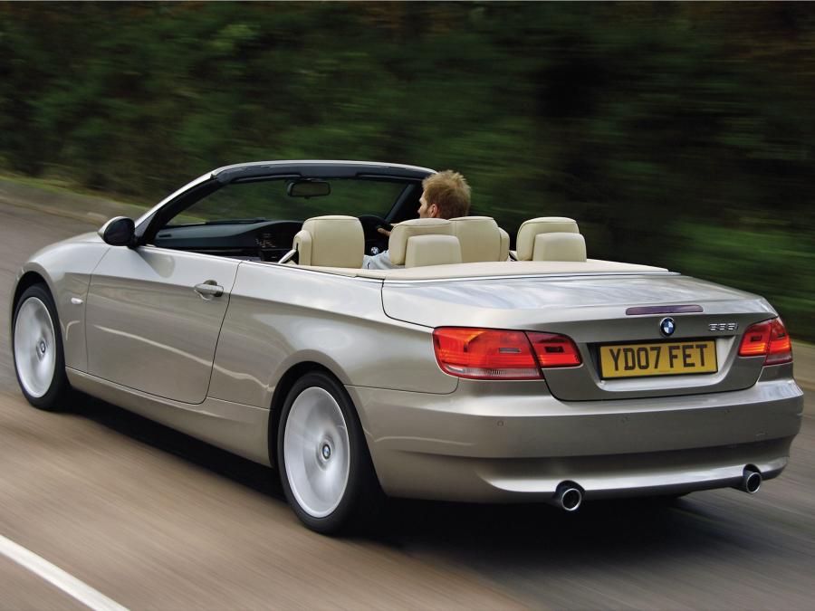 BMW 335i Convertible 2007 года  (UK) (фото 4 из 8)